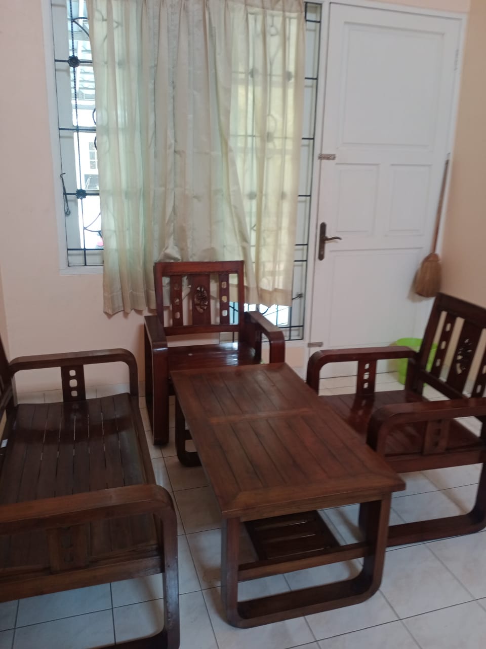 Rumah Disewakan Fully Furnished di Cluster Hawaii Deltamas Cikarang